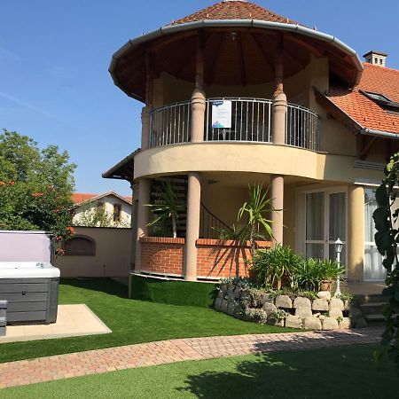 Szabo Vendeghaz Zamardi Villa Exterior photo