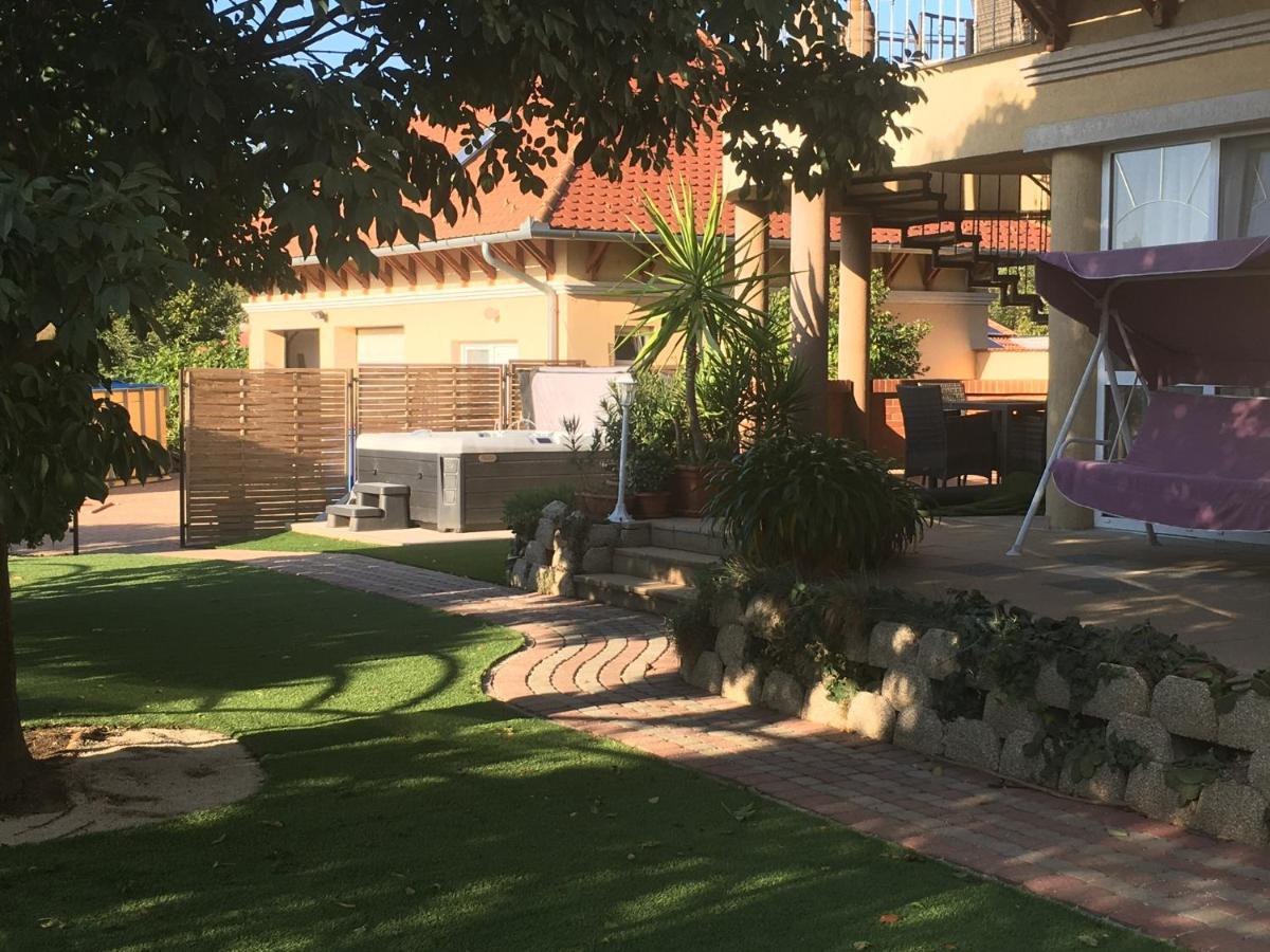 Szabo Vendeghaz Zamardi Villa Exterior photo
