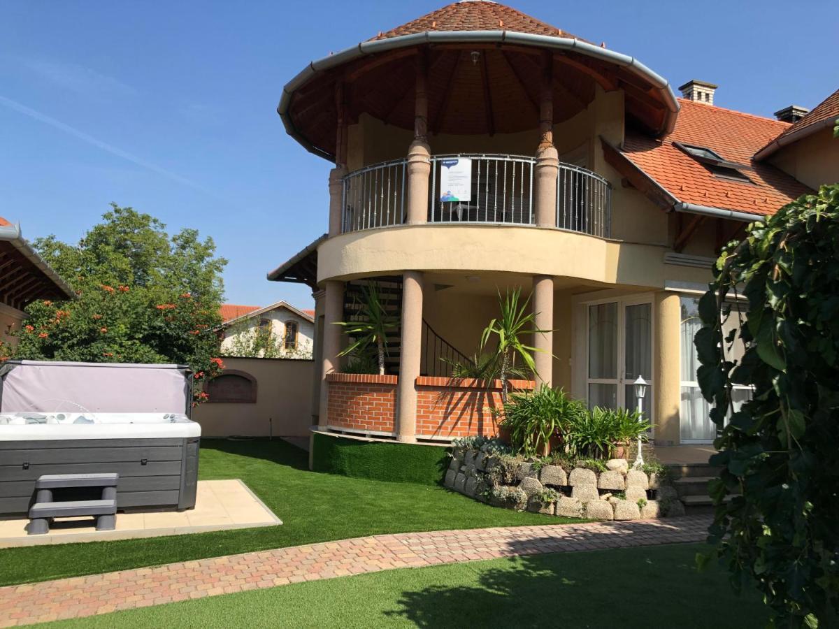 Szabo Vendeghaz Zamardi Villa Exterior photo